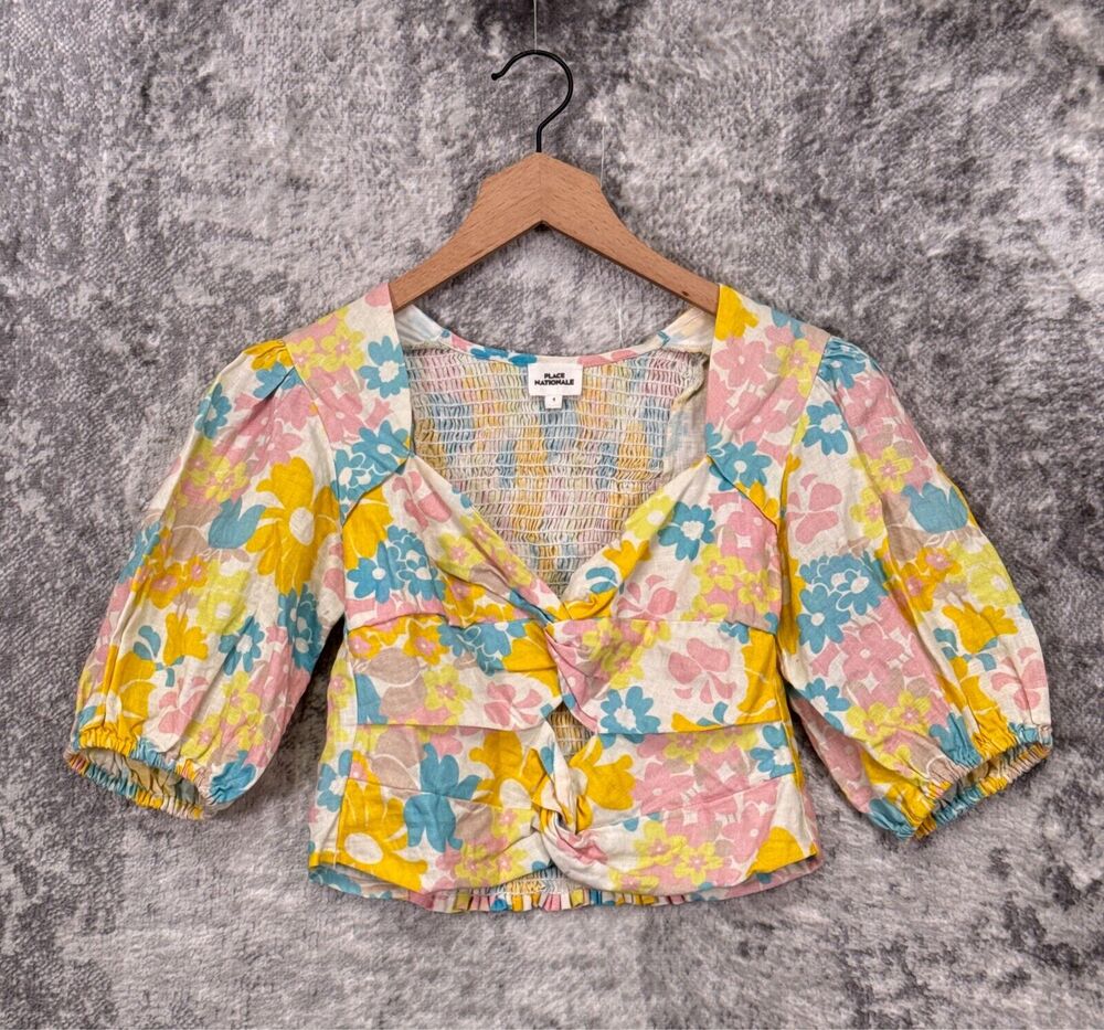 Place Nationale Top 1 / Small Womens Linen Floral Smocked Crop Blouse